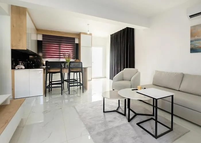 Cozy 1br With Terrace Lägenhet *