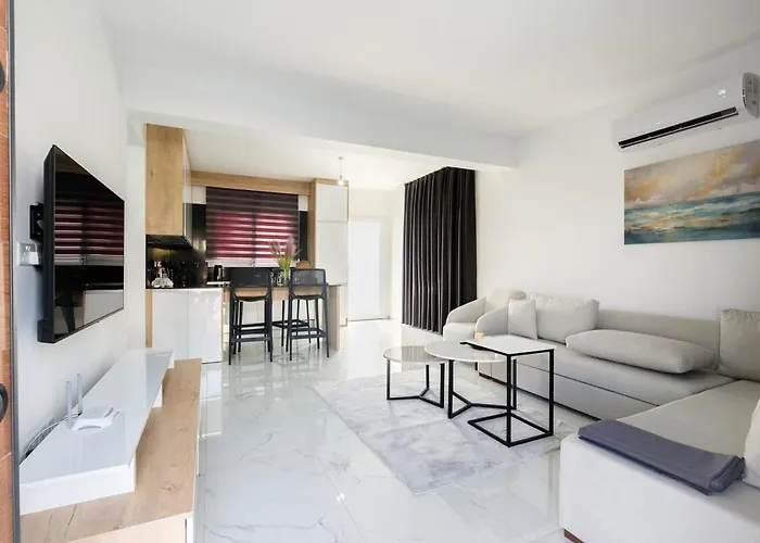 Lägenhet Cozy 1br With Terrace Phrenaros