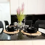 Cozy 1br With Terrace Phrenaros