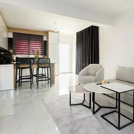 Cozy 1br With Terrace Daire *