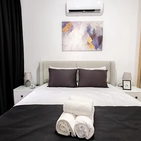 Cozy 1br With Terrace Phrenaros