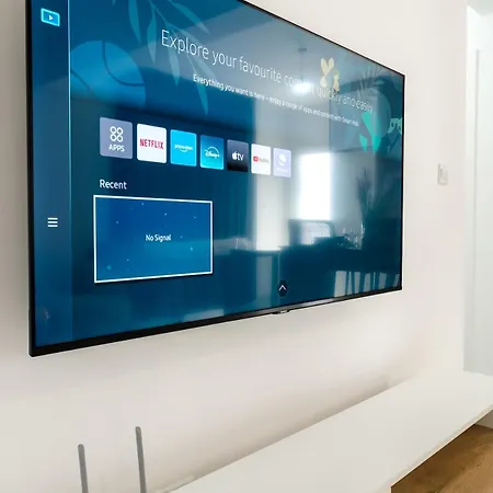 Cozy 1br With Terrace Phrenaros