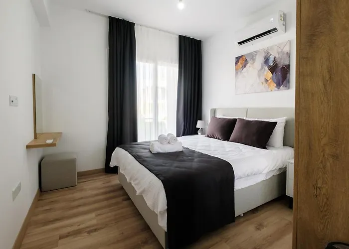 Cozy 1br With Terrace Phrenaros