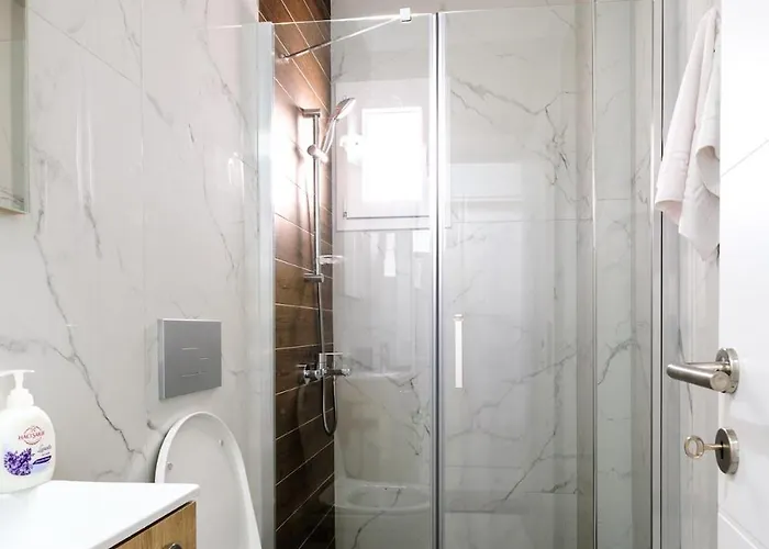 Appartamento Cozy 1br With Terrace Phrenaros